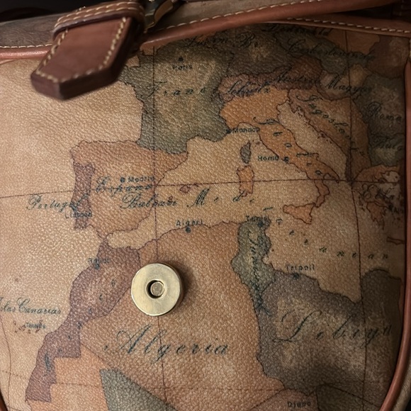 Alviero Martini Prima Classe Shoulder Bag/Crossbody EUC *ONLY FOR CHIARA* - Picture 11 of 16